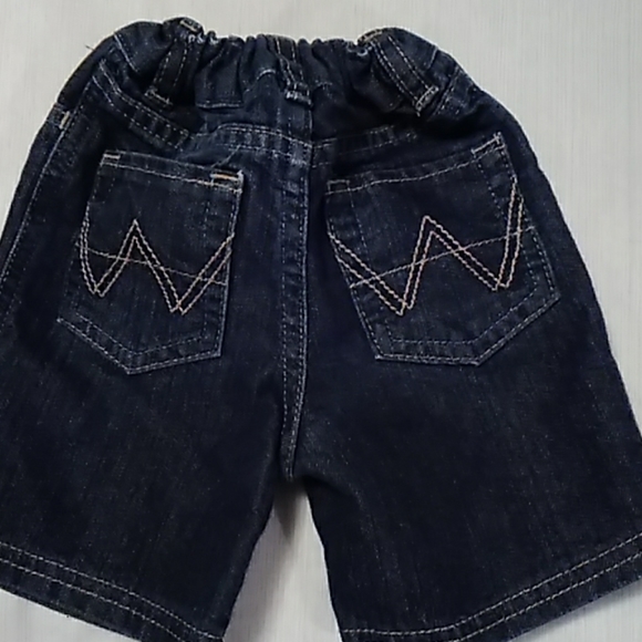 Boys Jean shorts - Picture 2 of 2